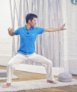 Wolfgang bei der Qi Gong Übung Der Bogenschütze