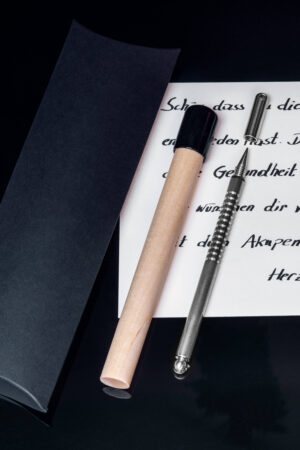 AkuPen from Simply live better with wooden packaging