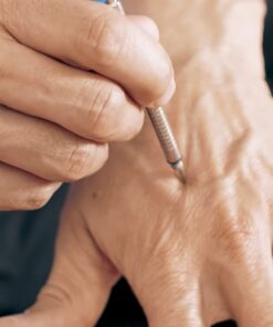 Acupressure on the hand with AkuPen from Simply Live Better