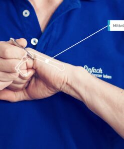 Acupressure on the hand with AkuPen from Simply Live Better