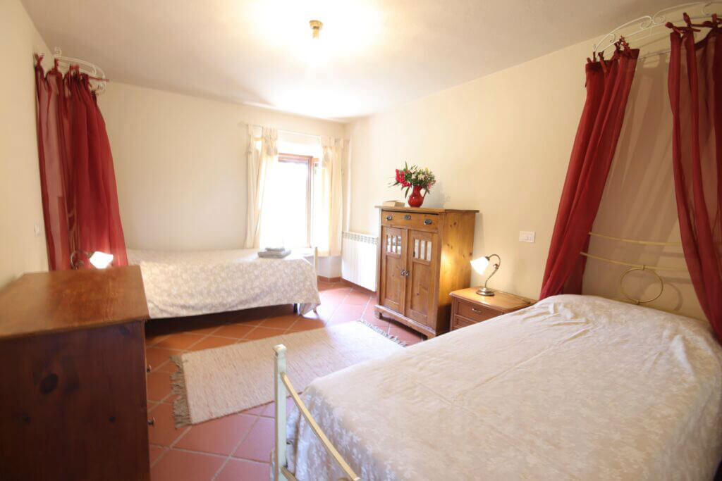 Habitación doble abuhardillada ETRUSCA